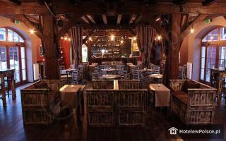 HOTEL RESTAURACJA APROPOS