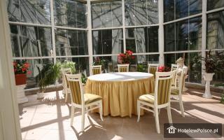 HOTEL ZESPÓŁ PAŁACOWO PARKOWY PAŁAC BIEDRUSKO
