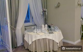 HOTEL ZESPÓŁ PAŁACOWO PARKOWY PAŁAC BIEDRUSKO