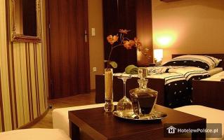 HOTEL DWOREK SARMATA Agroturystyka