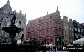 HOTEL DOM SCHUMANNÓW