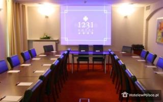 HOTEL 1231