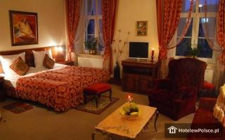 HOTEL OLD TIME