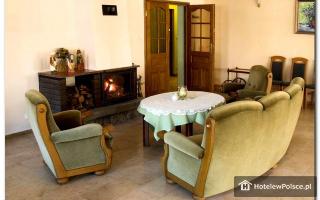 HOTEL DWÓR W BYCHOWIE