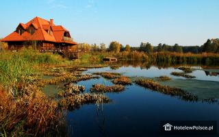 HOTEL DWÓR STANICA RZECZNA ŁABĘDZIE