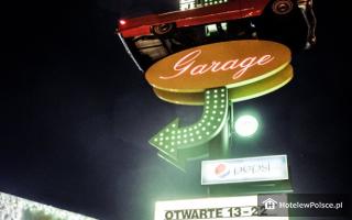 HOTEL GARAGE