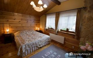 HOTEL DWOREK WAPIONKA