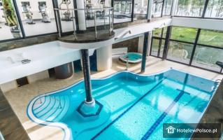 HOTEL PIRAT BASEN RESTAURACJA 