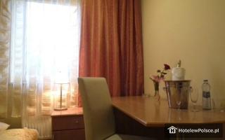 HOTEL GLASS