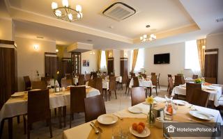 HOTEL CESARSKIE OGRODY