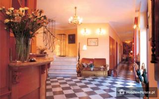 HOTEL MALTAŃSKI