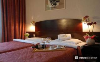 HOTEL DEMEL