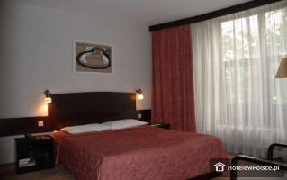 HOTEL DEMEL