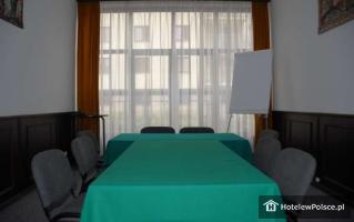 HOTEL DEMEL