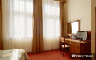 HOTEL ALEXANDER II
