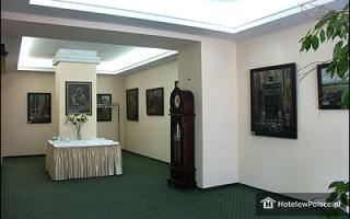 HOTEL WARSZAWSKI