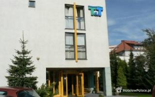 HOTEL T & T