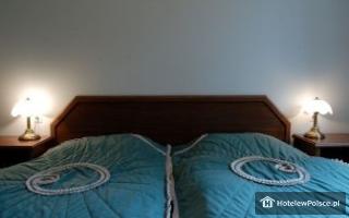 HOTEL AGAT PIOTRKÓW TRYBUNALSKI