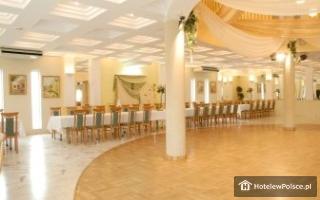 HOTEL AGAT PIOTRKÓW TRYBUNALSKI