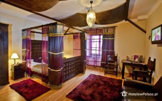 HOTEL CASTLE INN
