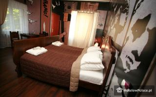 HOTEL CASTLE INN