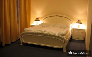 HOTEL JULIANÓW